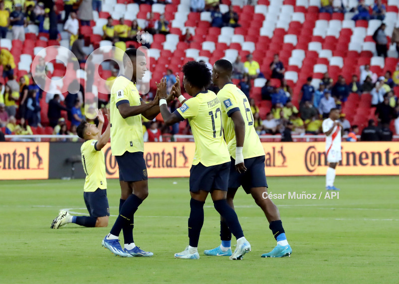 FBL-ELIMINATORIAS-ECUADOR-PERU