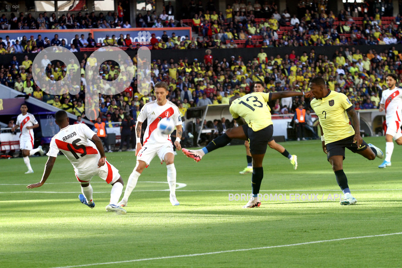 FBL-ELIMINATORIAS-ECUADOR-PERU