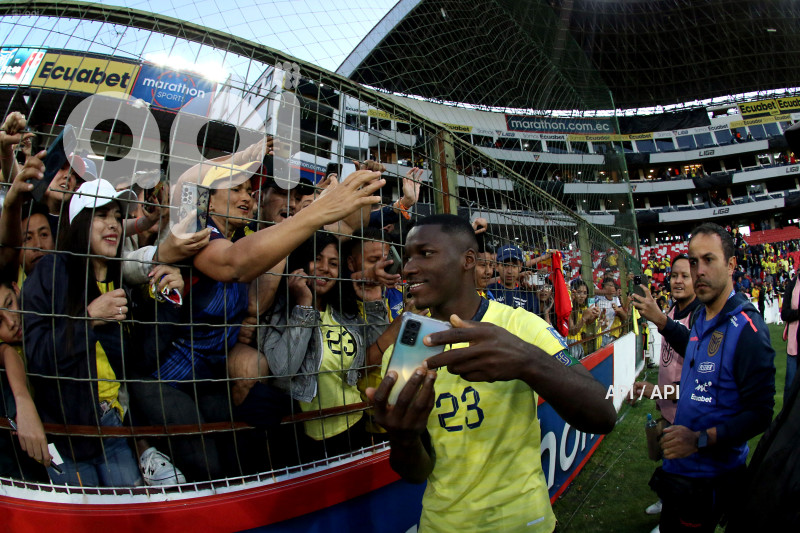 FBL-ELIMINATORIAS-ECUADOR-PERU