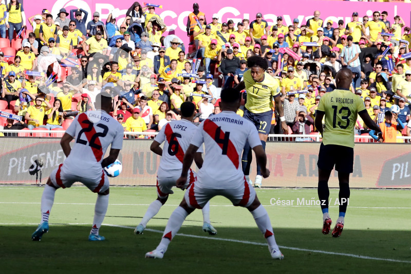 FBL-ELIMINATORIAS-ECUADOR-PERU