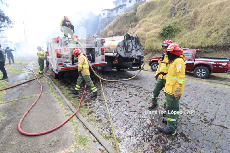 UIO-INCENDIO-PANECILLO
