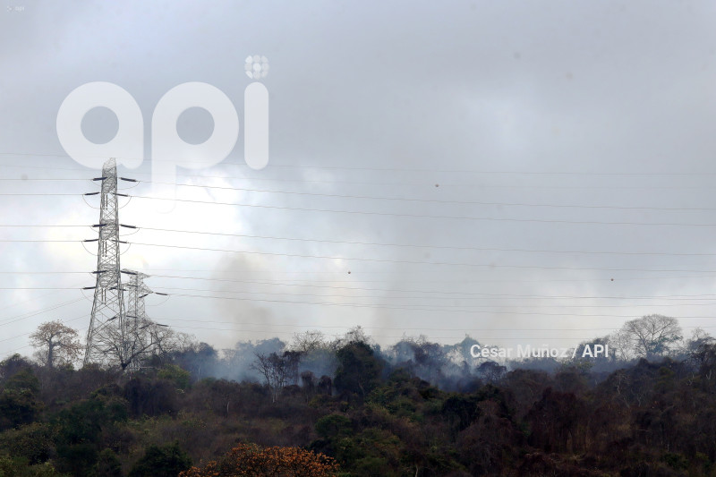 GYE-INCENDIO FORESTAL CHORRILLO