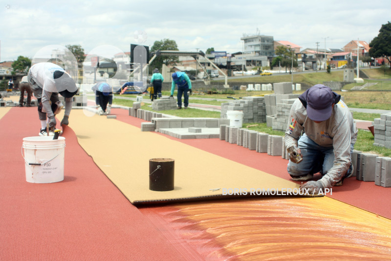 CUENCA-COLOCACION PISTA ATLETICA
