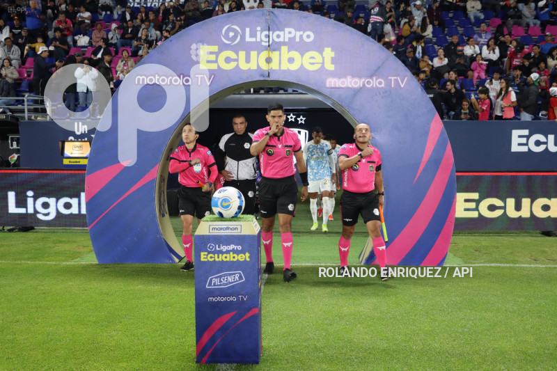 FBL-LIGAPRO-ECUABET-INDEPENDIENTE-VALLE-EMELEC