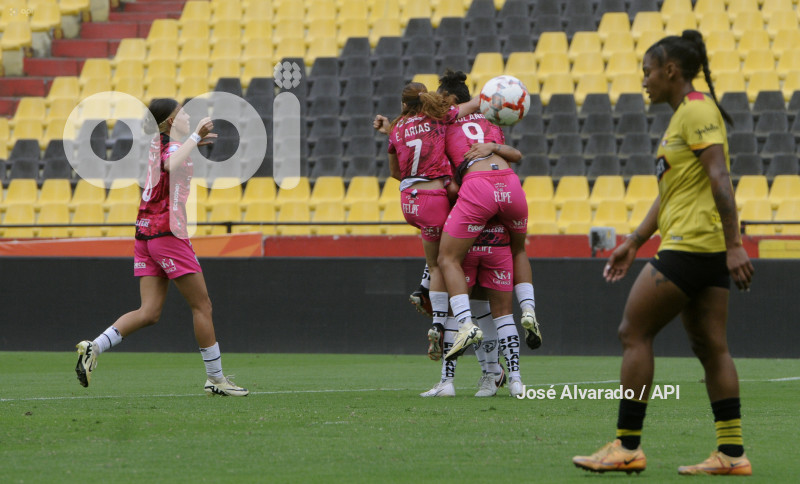 FBL-SUPERLIGAFEMENINA-BARCELOMA-DRAGONAS
