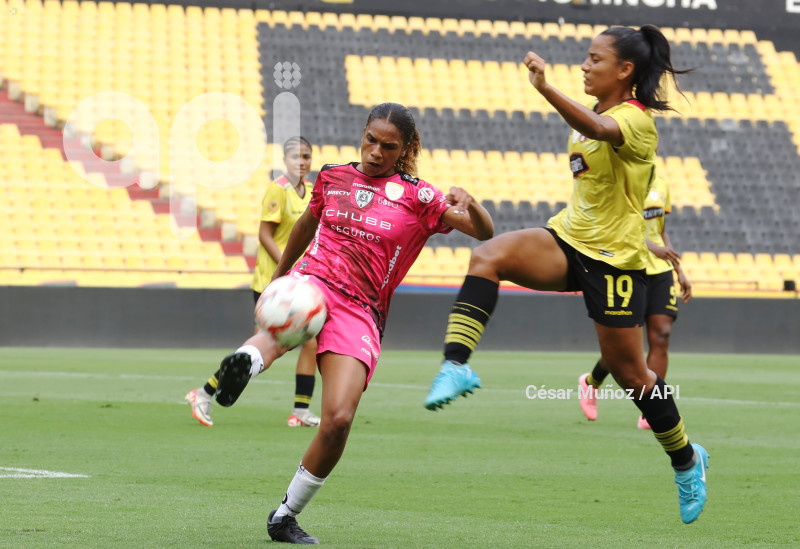 FBL-SUPERLIGA-BARCELONA-DRAGONAS