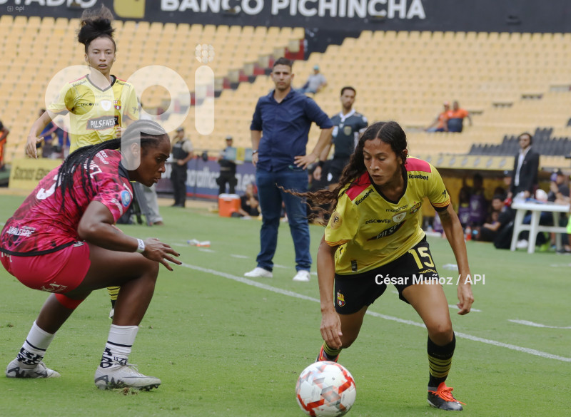 FBL-SUPERLIGA-BARCELONA-DRAGONAS