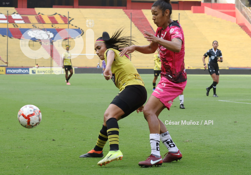 FBL-SUPERLIGA-BARCELONA-DRAGONAS