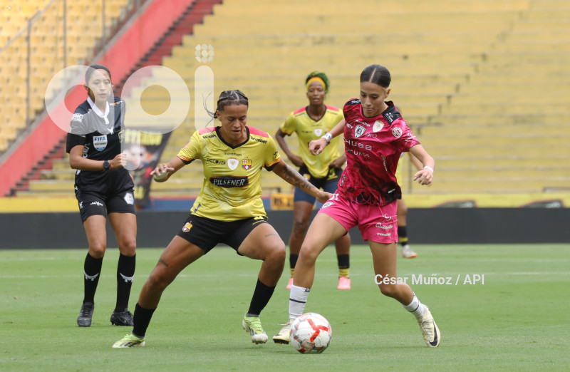 FBL-SUPERLIGA-BARCELONA-DRAGONAS