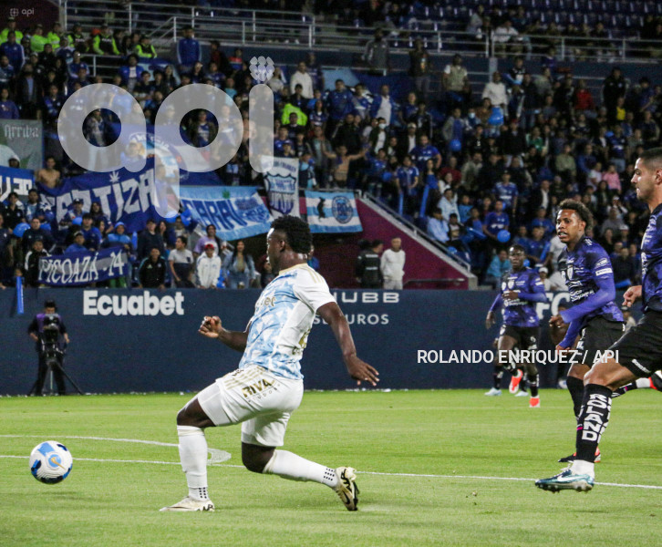 FBL-LIGAPRO-ECUABET-INDEPENDIENTE-VALLE-EMELEC