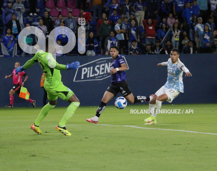 FBL-LIGAPRO-ECUABET-INDEPENDIENTE-VALLE-EMELEC