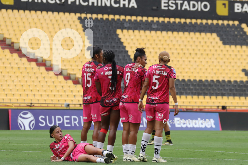 FBL-SUPERLIGA-BARCELONA-DRAGONAS