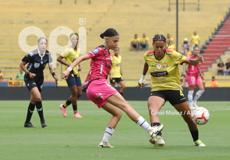 FBL-SUPERLIGA-BARCELONA-DRAGONAS