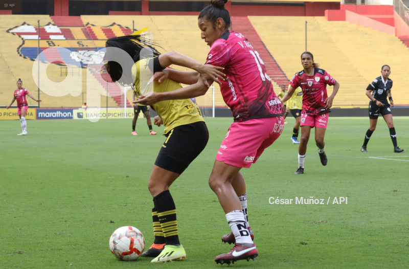 FBL-SUPERLIGA-BARCELONA-DRAGONAS