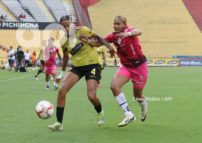 FBL-SUPERLIGA-BARCELONA-DRAGONAS