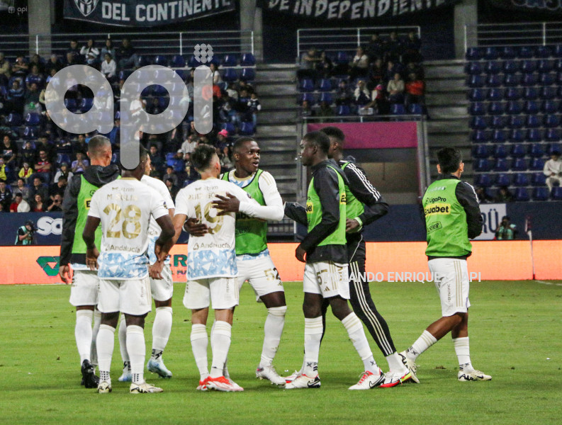 FBL-LIGAPRO-ECUABET-INDEPENDIENTE-VALLE-EMELEC