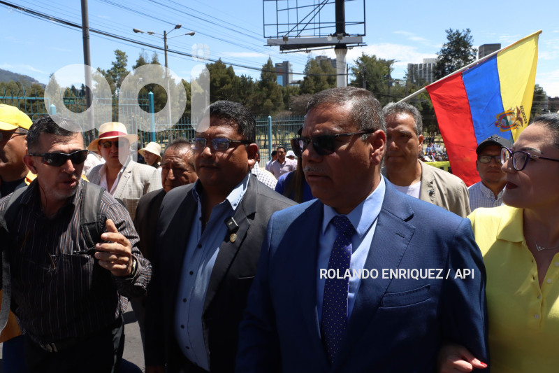 MARCHA-TRANSPORTISTAS-PICHINCHA