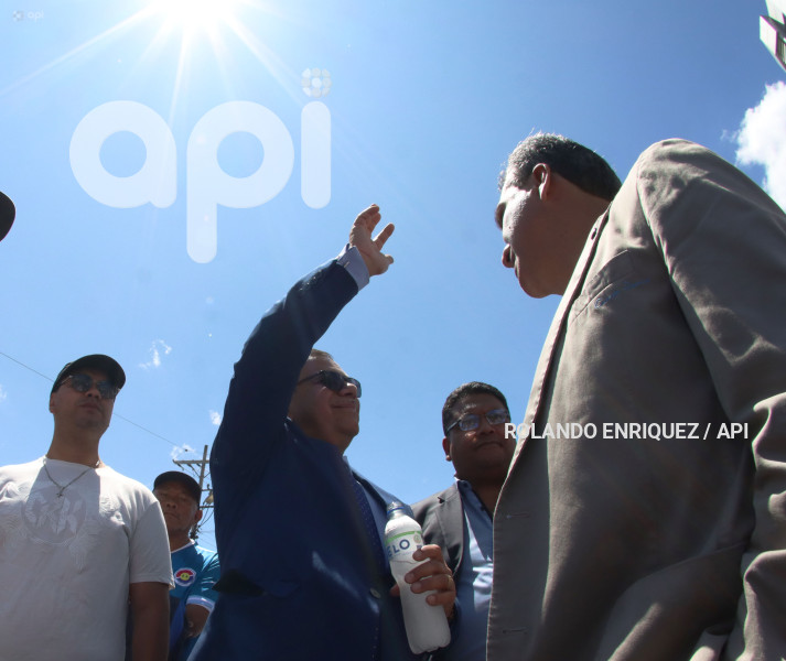 MARCHA-TRANSPORTISTAS-PICHINCHA