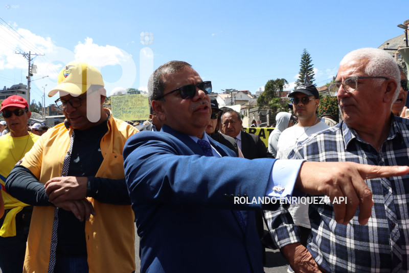 MARCHA-TRANSPORTISTAS-PICHINCHA