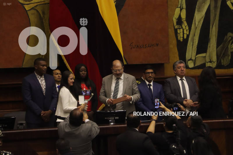 ASAMBLEA-CONDECORACION-ATLETAS-OLIMPICOS