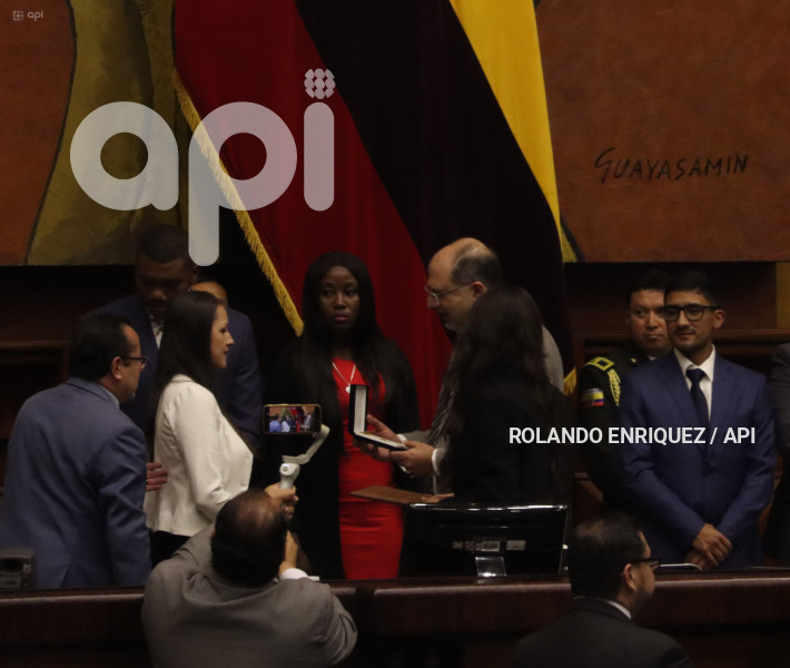ASAMBLEA-CONDECORACION-ATLETAS-OLIMPICOS