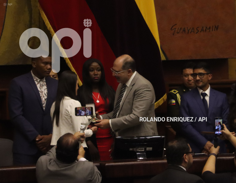 ASAMBLEA-CONDECORACION-ATLETAS-OLIMPICOS