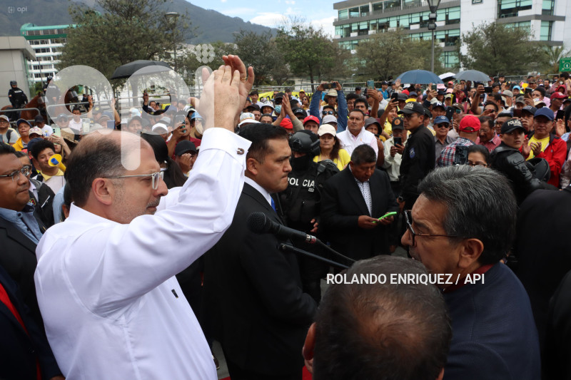 MARCHA-TRANSPORTISTAS-PICHINCHA