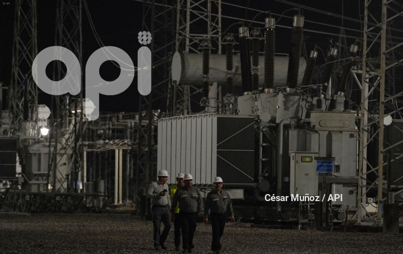 GYE-TRABAJOS MANTENIMIENTO ELÉCTRICOS