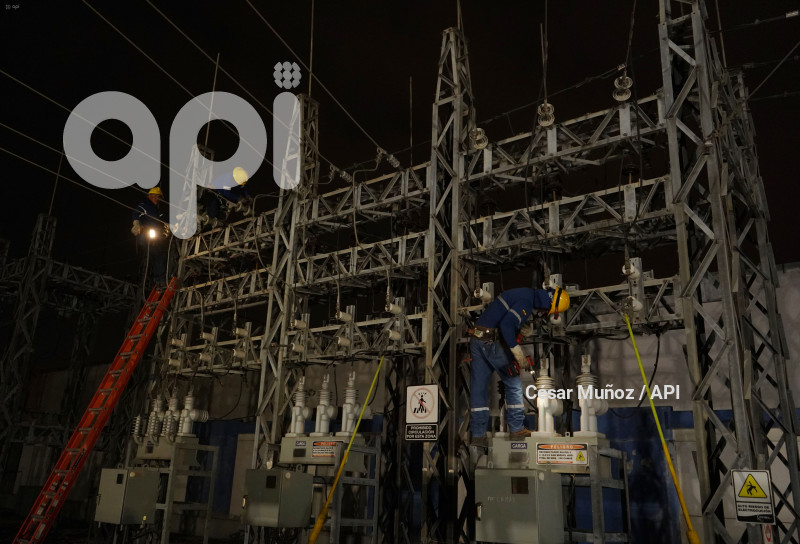GYE-TRABAJOS MANTENIMIENTO ELÉCTRICOS