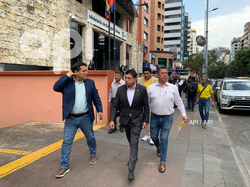 REUNION-TAXISTAS-GOBIERNO