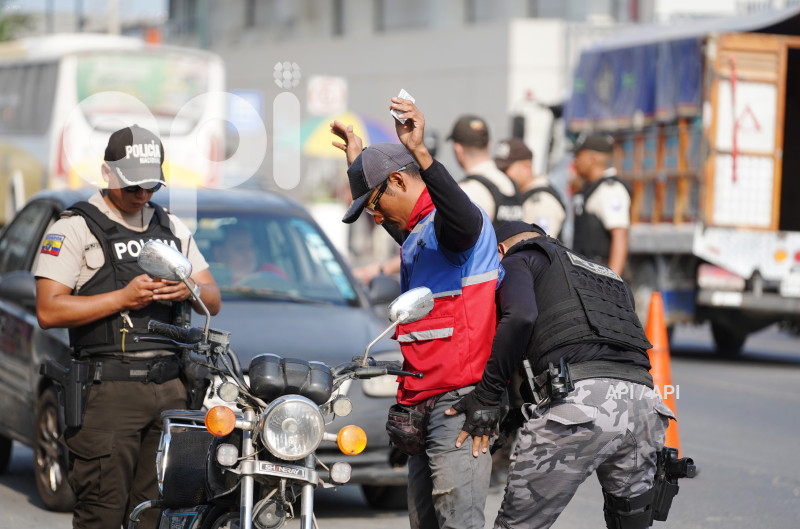 GYE-OPERATIVO POLICIA DURAN