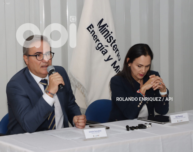 MINISTROS-SITUACION-HIDRICA-ENERGETICA
