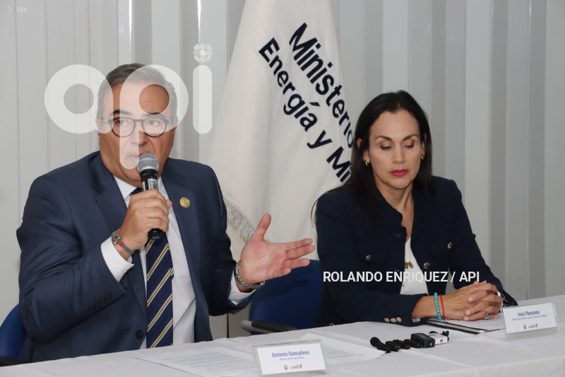 MINISTROS-SITUACION-HIDRICA-ENERGETICA