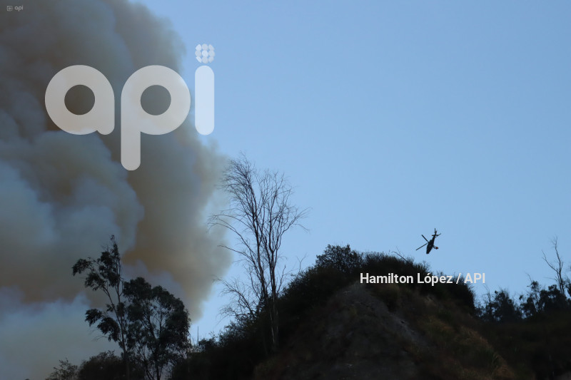 UIO-INCENDIO-SIMÓN-BOLÍVAR