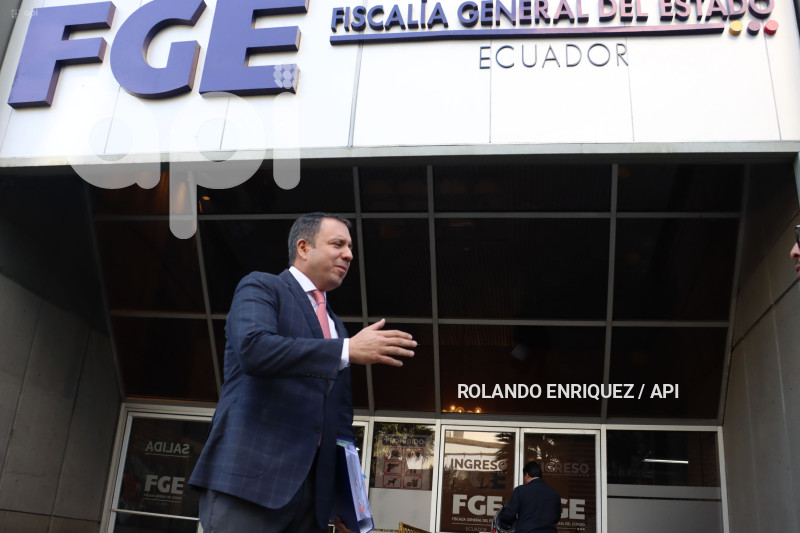 GUILLERMO-CELI-FISCALIA-PUERTO-MANTA