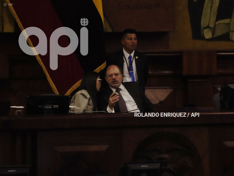 PLENO-ASAMBLEA-VERONICA-ABAD