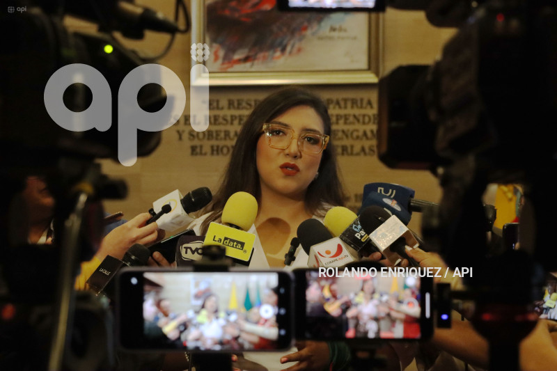 PLENO-ASAMBLEA-VERONICA-ABAD