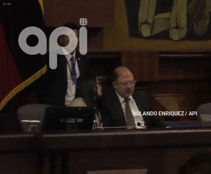 PLENO-ASAMBLEA-VERONICA-ABAD