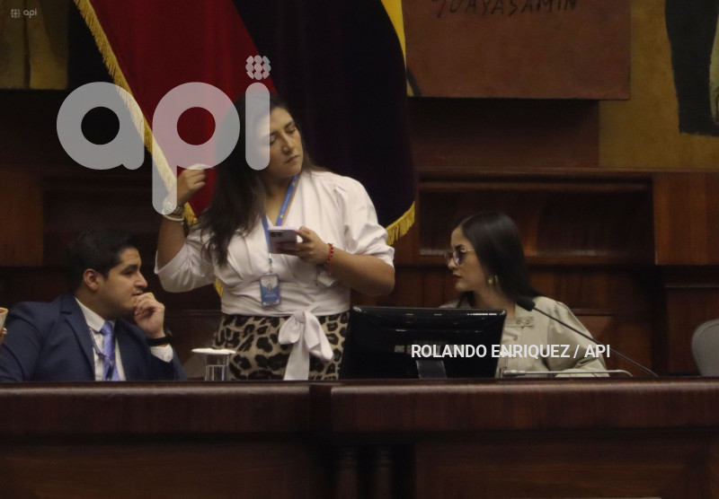 PLENO-ASAMBLEA-VERONICA-ABAD