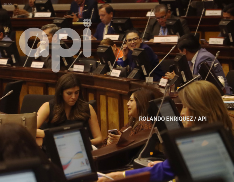 PLENO-ASAMBLEA-VERONICA-ABAD