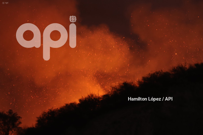 UIO-INCENDIO-SIMÓN-BOLÍVAR