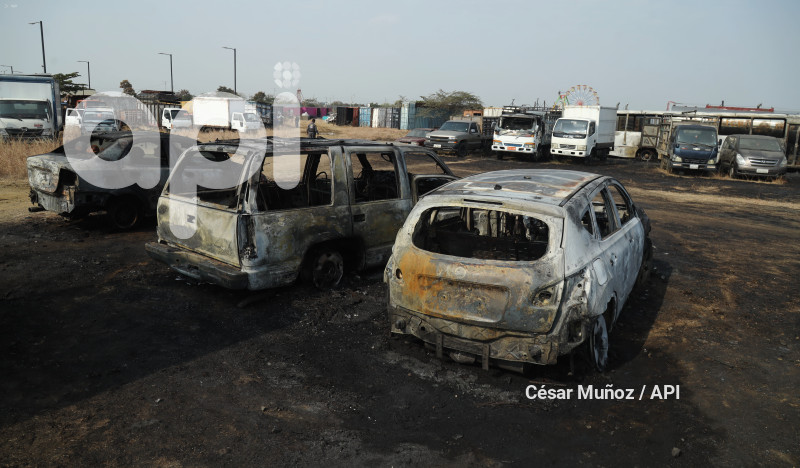 GYE-INCENDIO SAMANES-AFECTADOS