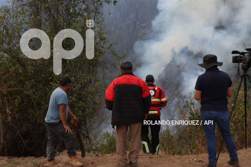 INCENDIO-CERRO-AUQUI