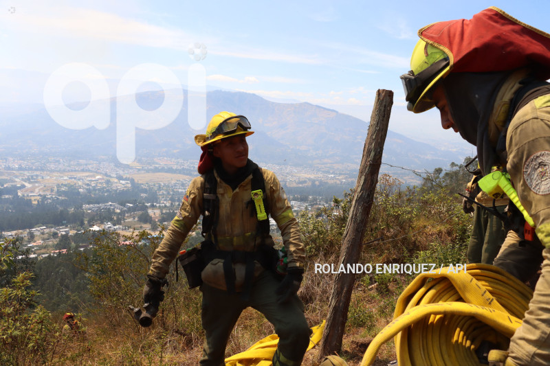 INCENDIO-CERRO-AUQUI
