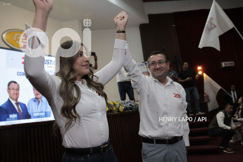 INSCRIPCION DEMOCRACIA SI