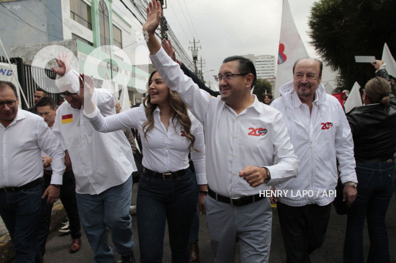 INSCRIPCION DEMOCRACIA SI