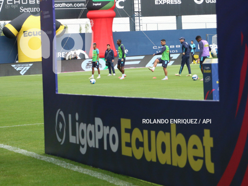 FBL-LIGAPRO-ECUABET-INDEPENDIENTE-VALLE-CATOLICA