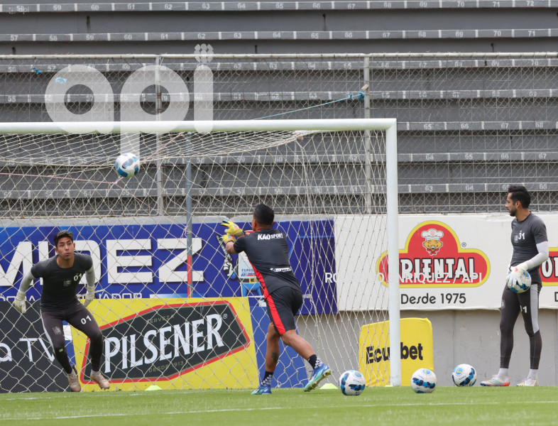 FBL-LIGAPRO-ECUABET-AUCAS-CUENCA