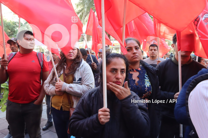 UIO-PROTESTA-TRABAJADORES-OCP