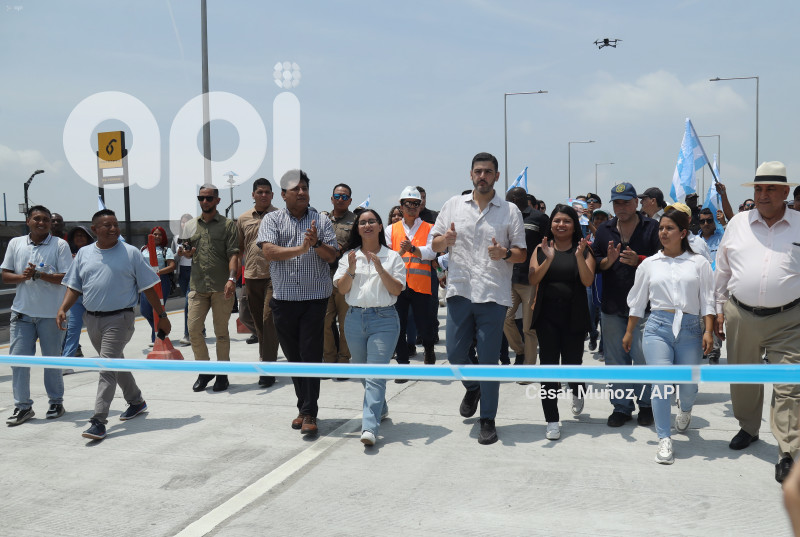 GYE-INAUGURACION PUENTE